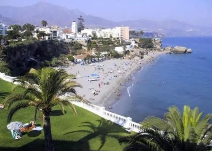 Palmeras 3, * Nerja