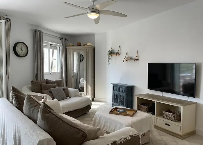 Apartment Palmeras 3, *