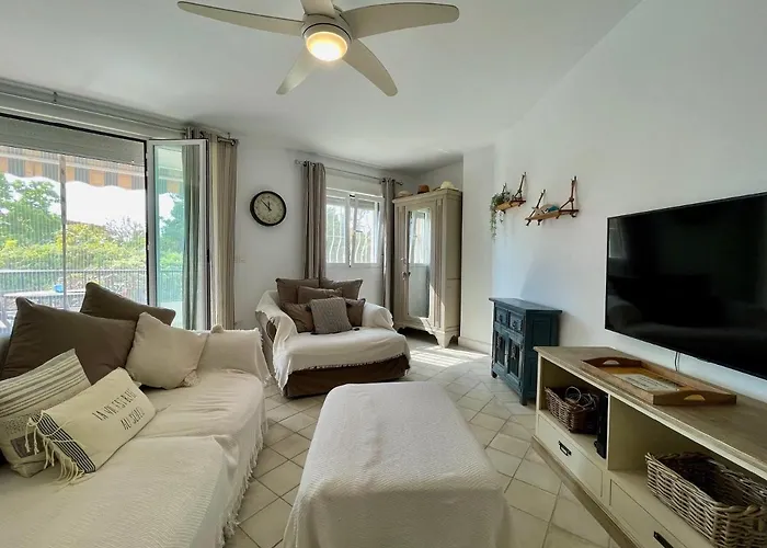 Apartment Palmeras 3, *