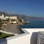 Palmeras 3, * Nerja