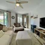 Apartment Palmeras 3, *