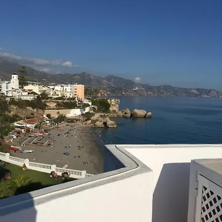 Palmeras 3, * Nerja